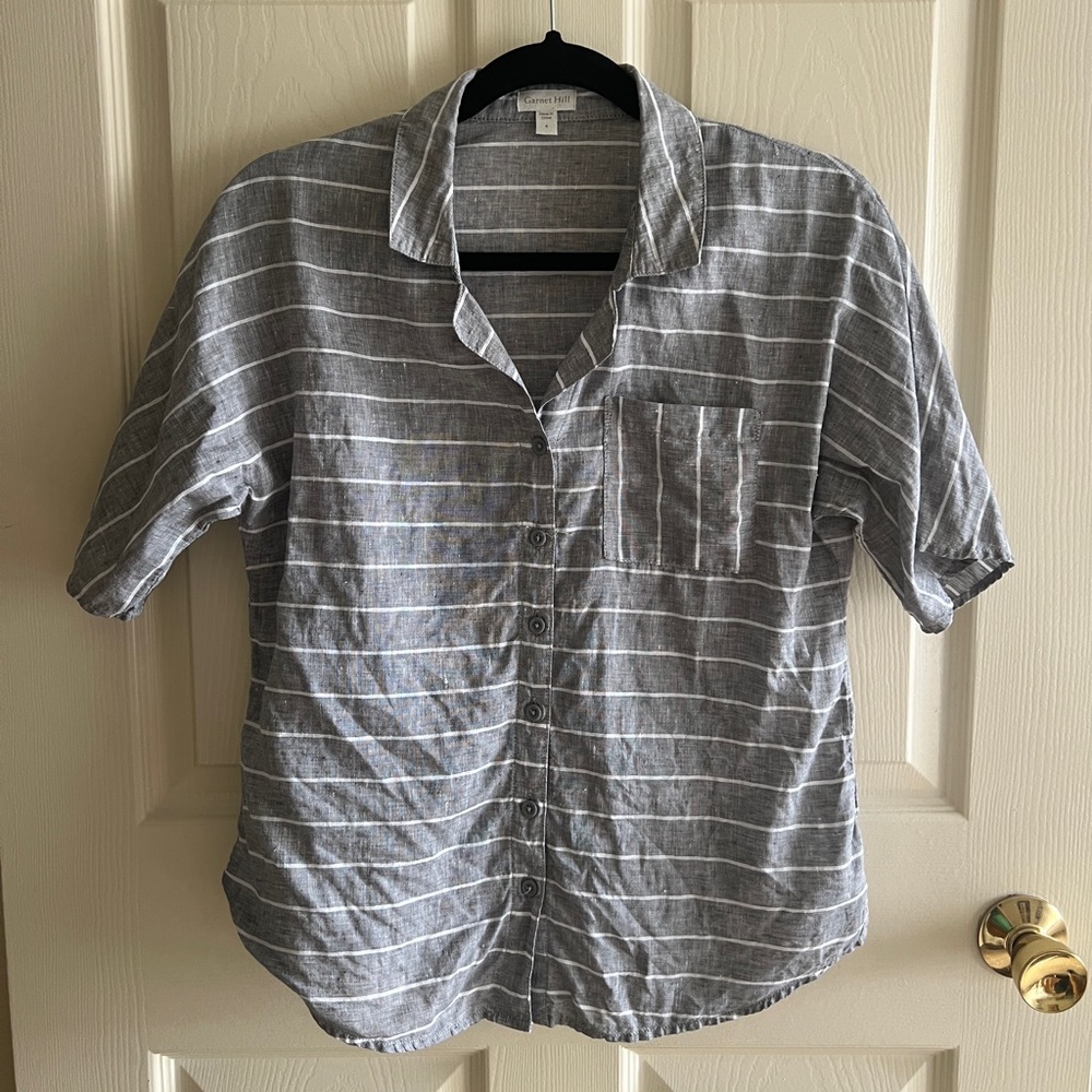 Garnet Hill, size 4, Gray and White Striped Casual Shirt